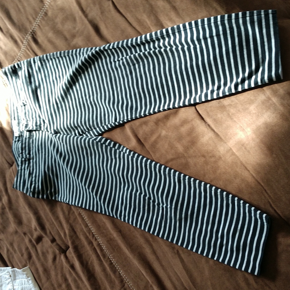 Old Navy Pixie pants